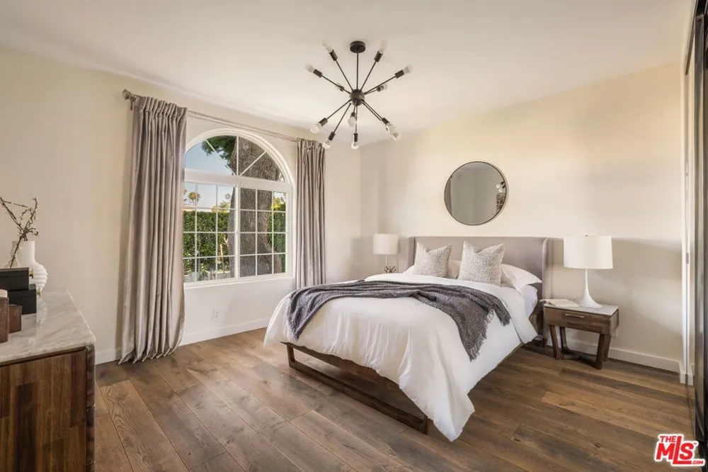 631 Fuller Avenue Los Angeles, CA 90036