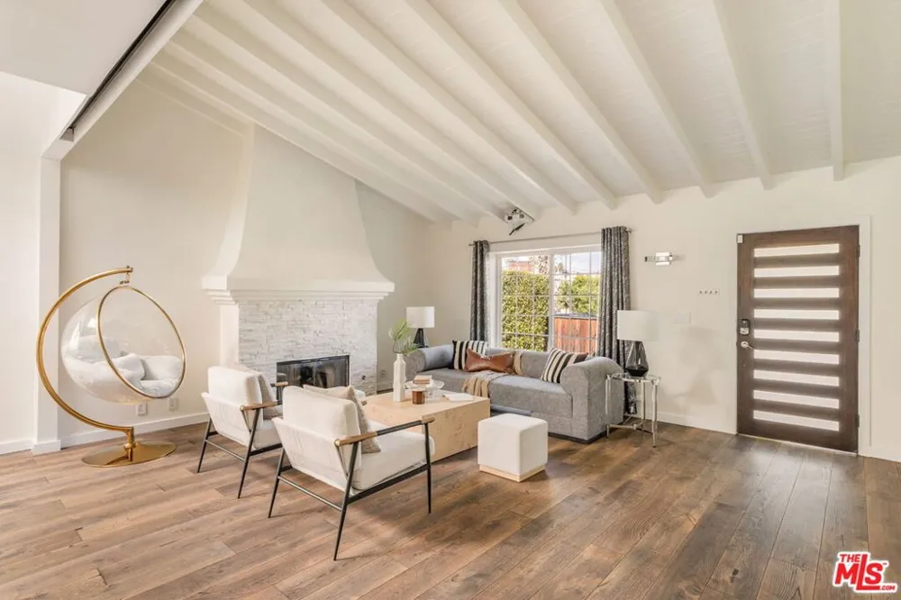 631 Fuller Avenue Los Angeles, CA 90036