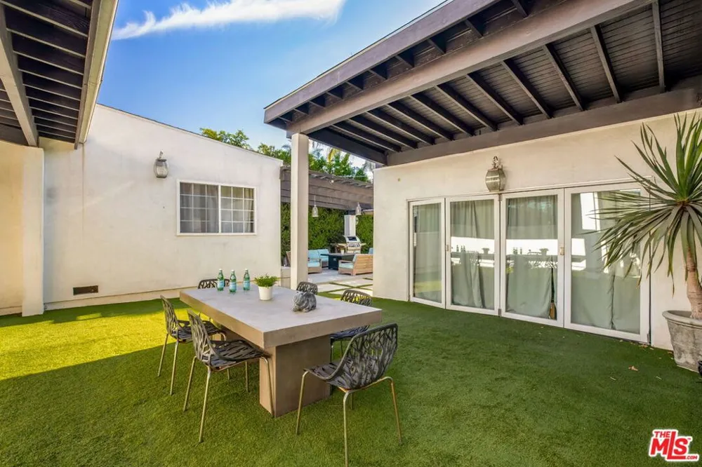 631 Fuller Avenue Los Angeles, CA 90036