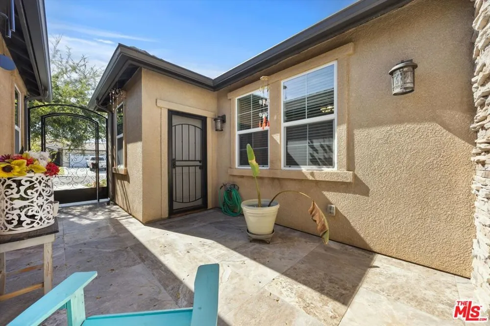5103 Anaconda Avenue Bakersfield, CA 93306