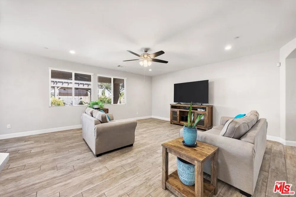 5103 Anaconda Avenue Bakersfield, CA 93306