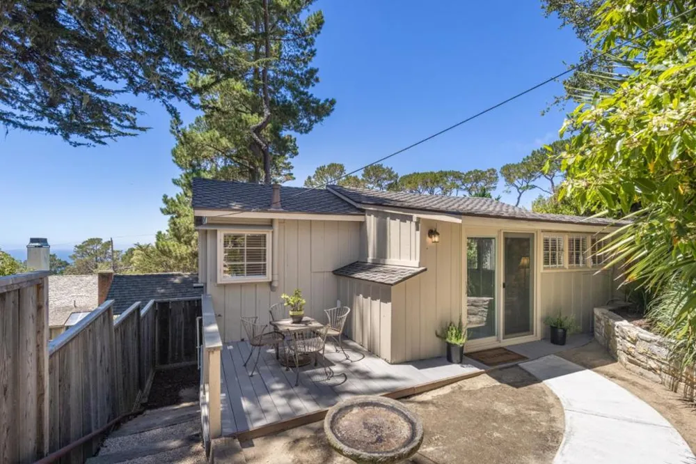 24752 San Carlos Street Carmel, CA 93923