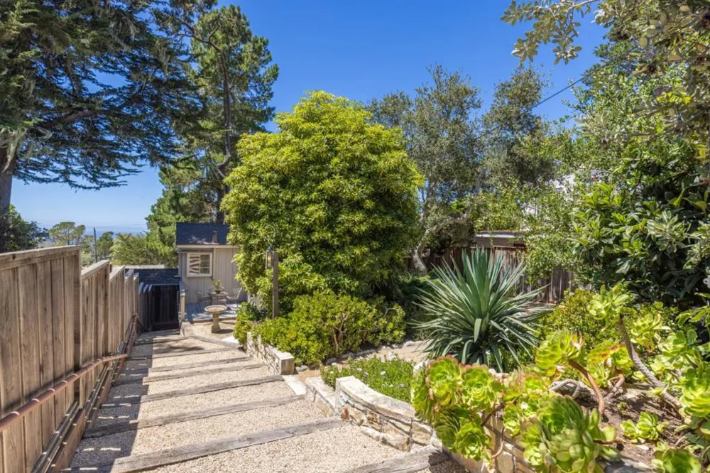 24752 San Carlos Street Carmel, CA 93923