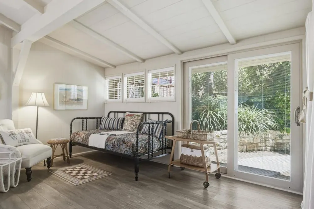 24752 San Carlos Street Carmel, CA 93923