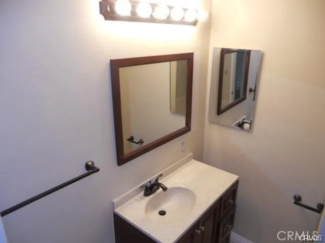 700 Ridgeway Lane La Habra, CA 90631