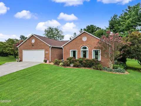 102 Newell Village Drive