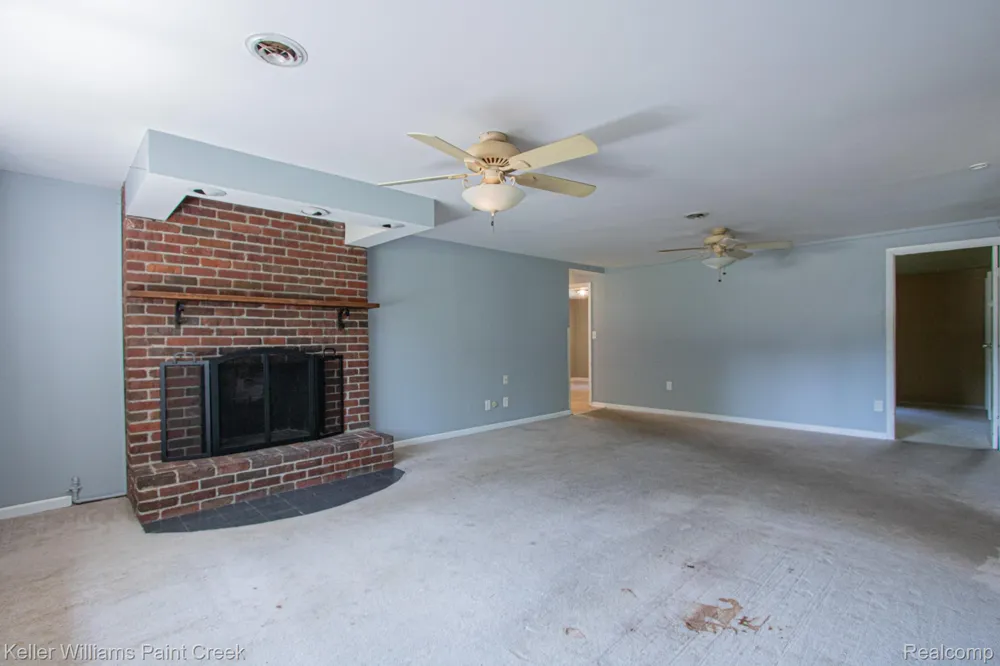 21725 Ulrich Street Clinton Charter Township, MI 48036