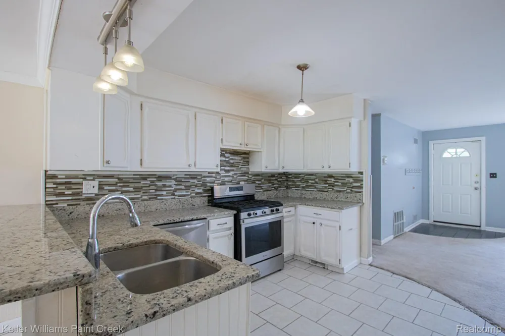 21725 Ulrich Street Clinton Charter Township, MI 48036