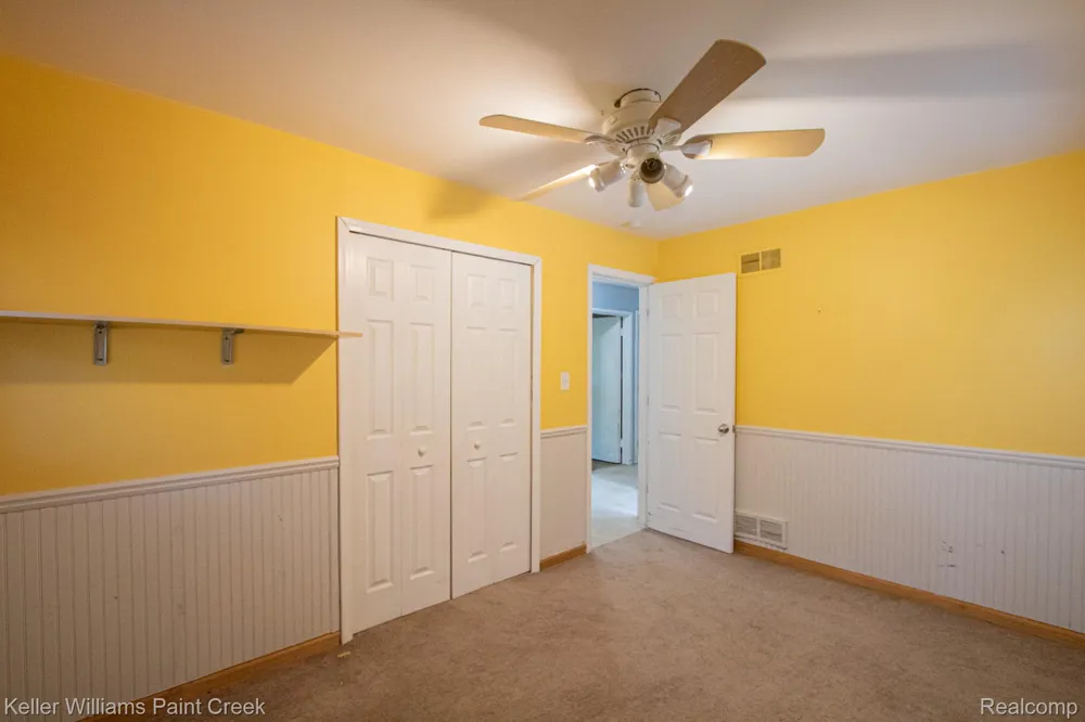 21725 Ulrich Street Clinton Charter Township, MI 48036