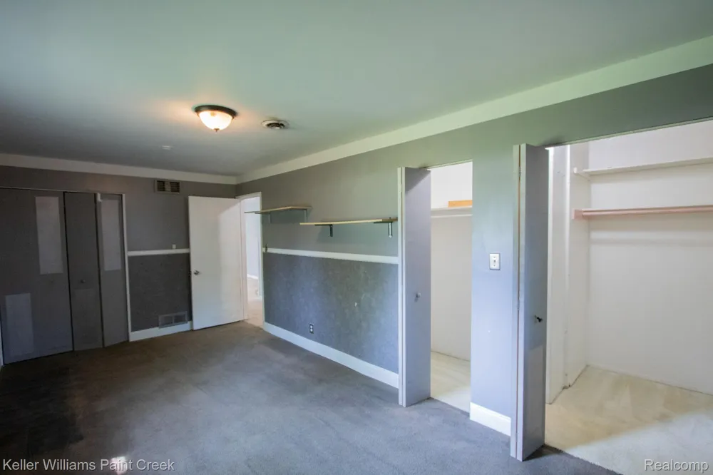 21725 Ulrich Street Clinton Charter Township, MI 48036