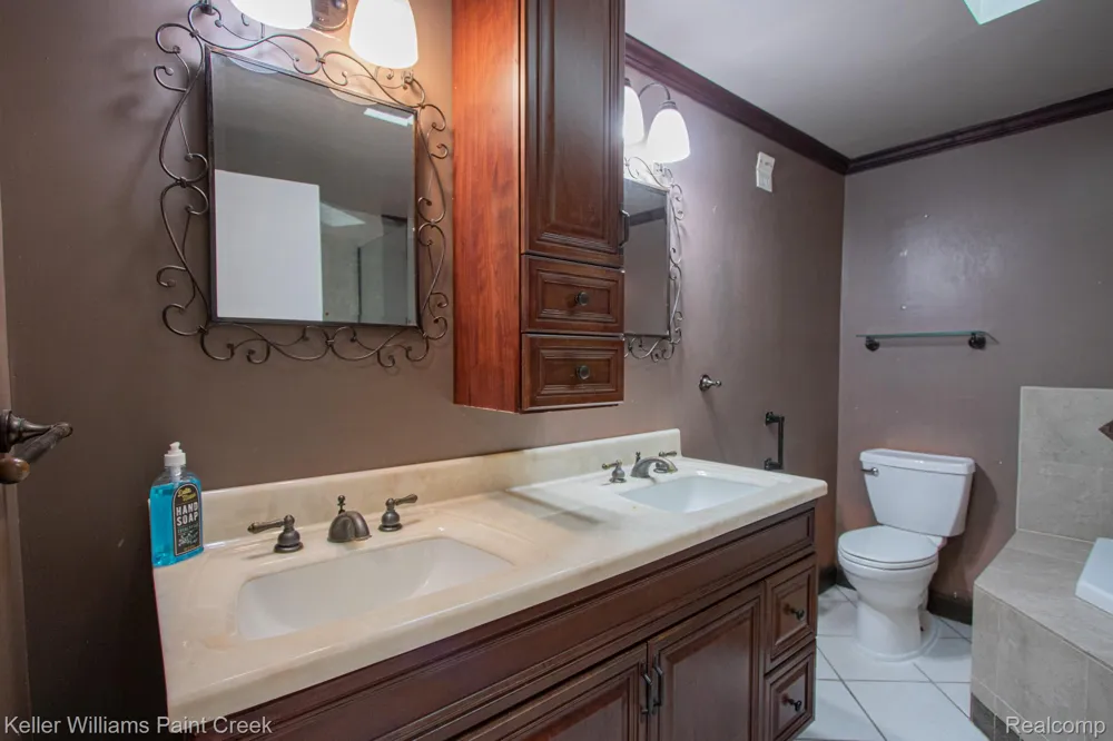 21725 Ulrich Street Clinton Charter Township, MI 48036