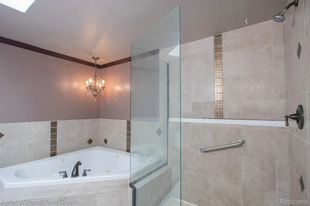 21725 Ulrich Street Clinton Charter Township, MI 48036