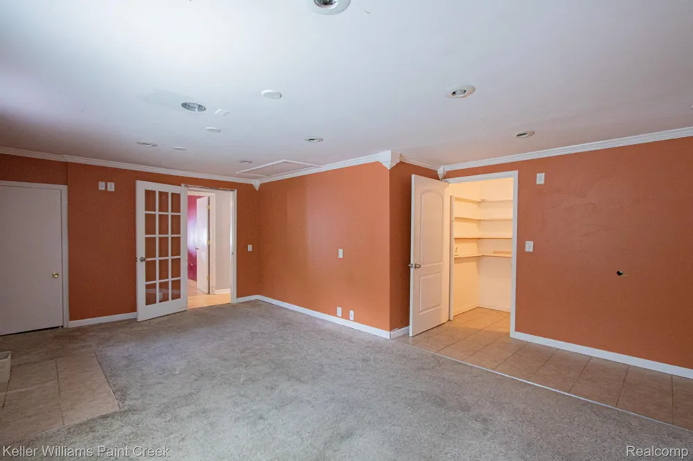 21725 Ulrich Street Clinton Charter Township, MI 48036