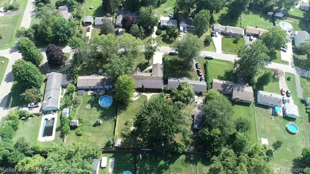 21725 Ulrich Street Clinton Charter Township, MI 48036