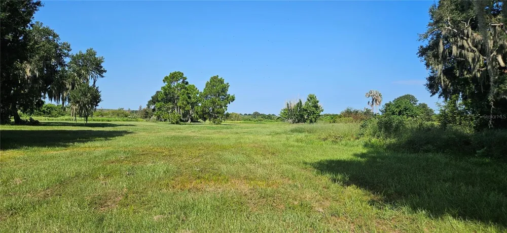 691 S LAKE PATRICK ROAD Frostproof, FL 33843