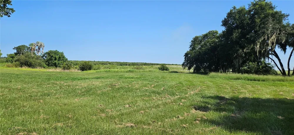 691 S LAKE PATRICK ROAD Frostproof, FL 33843