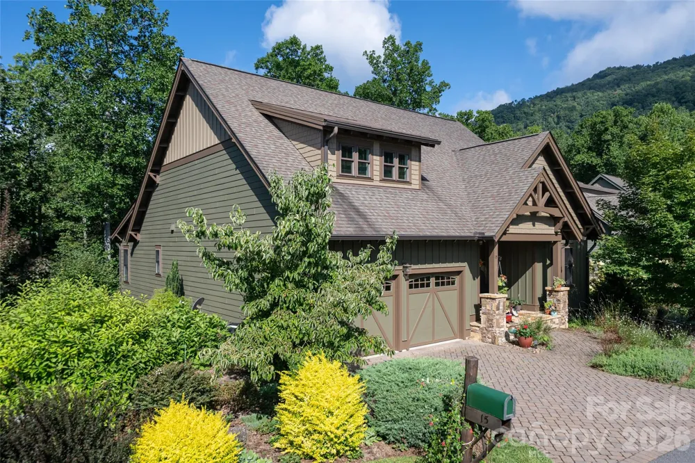 15 Stills Creek Loop Fairview, NC 28730