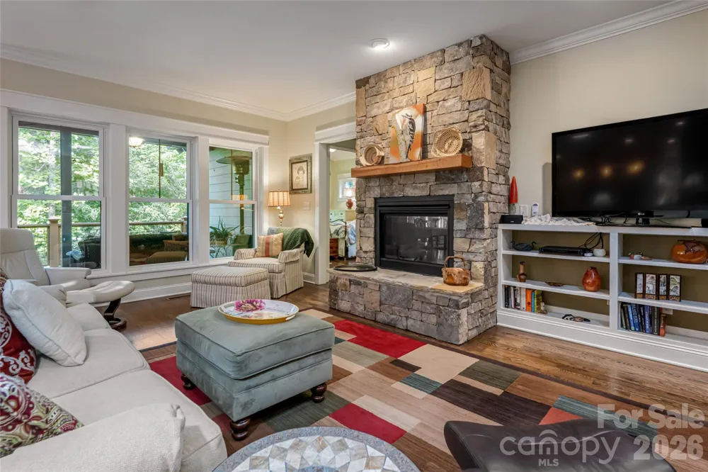 15 Stills Creek Loop Fairview, NC 28730