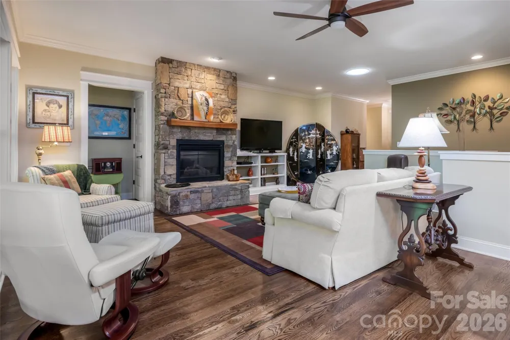 15 Stills Creek Loop Fairview, NC 28730