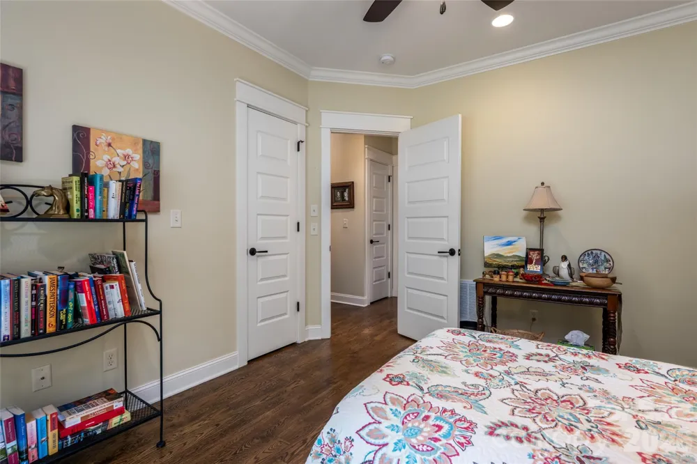 15 Stills Creek Loop Fairview, NC 28730