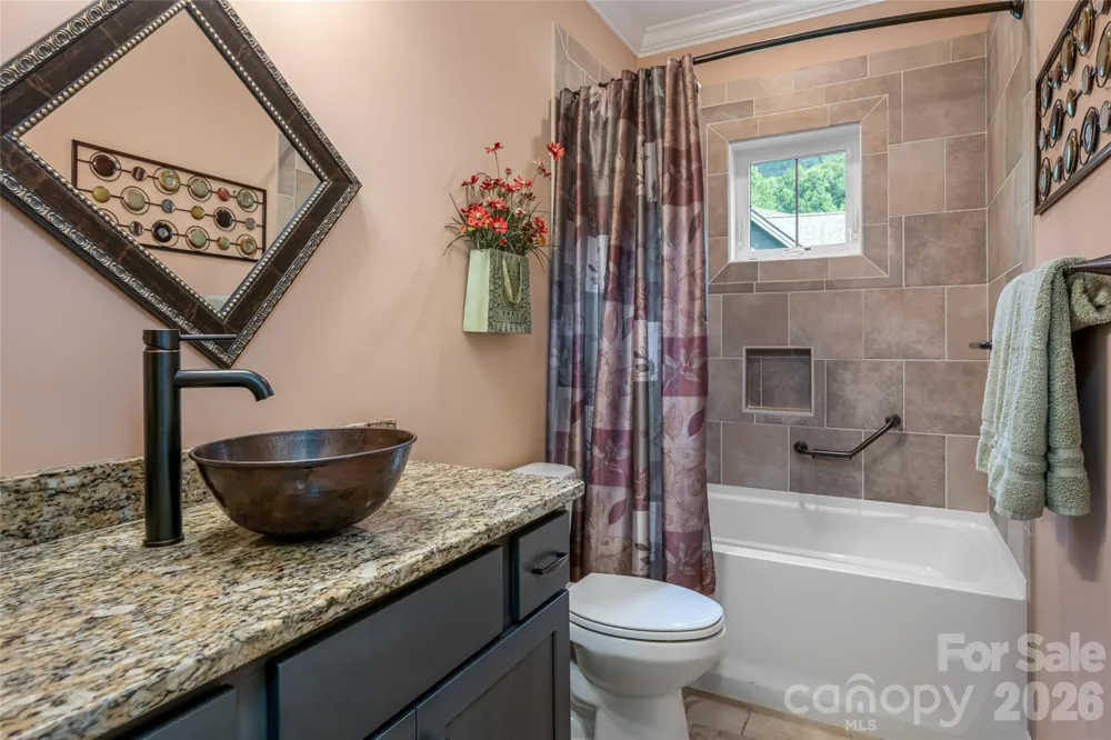 15 Stills Creek Loop Fairview, NC 28730