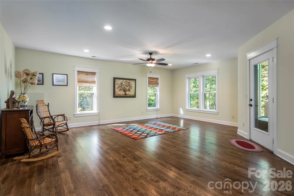 15 Stills Creek Loop Fairview, NC 28730