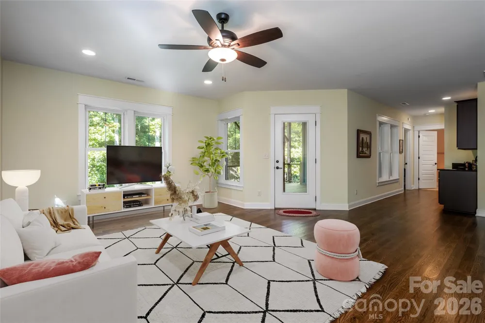 15 Stills Creek Loop Fairview, NC 28730