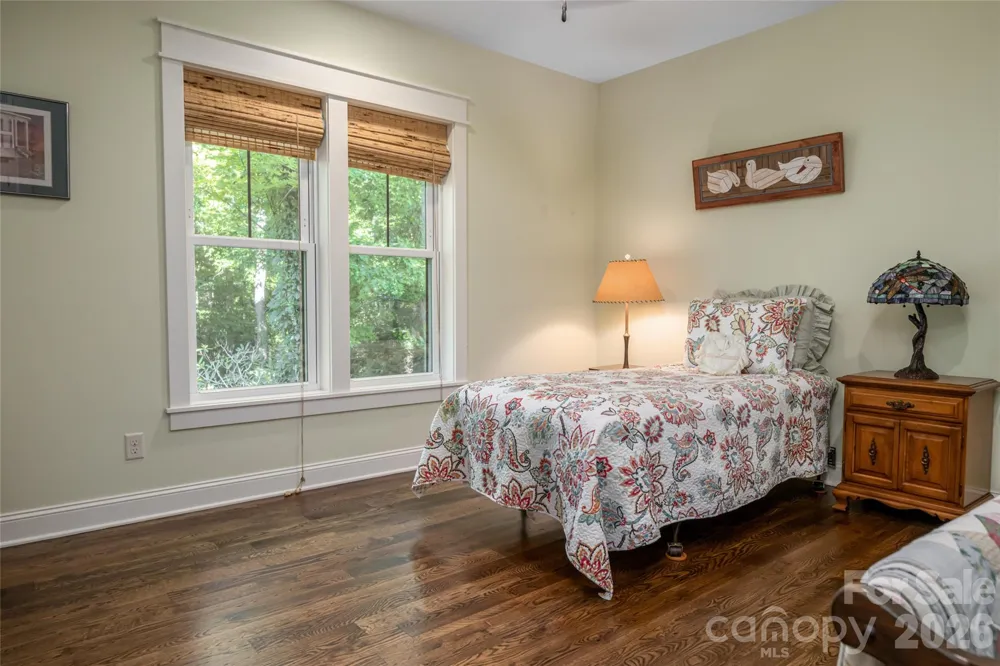 15 Stills Creek Loop Fairview, NC 28730