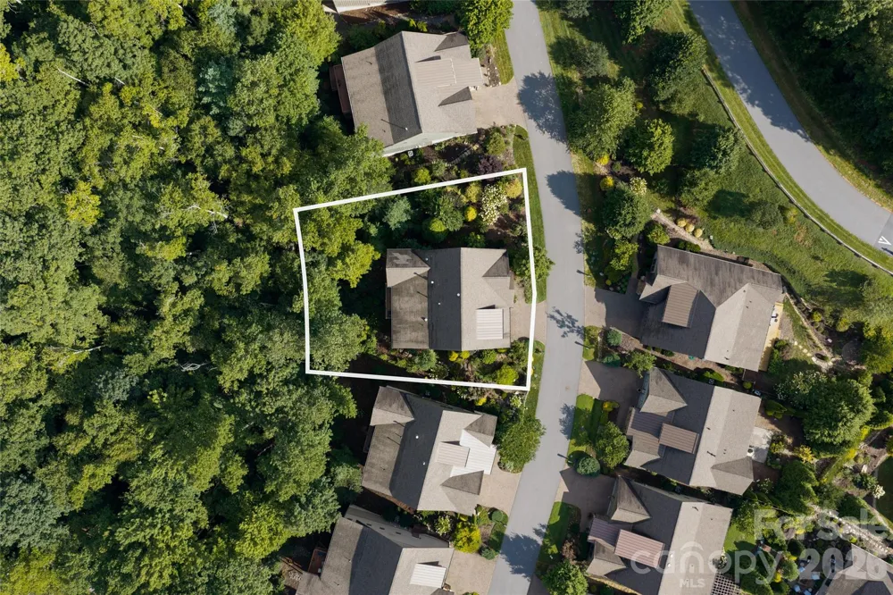15 Stills Creek Loop Fairview, NC 28730