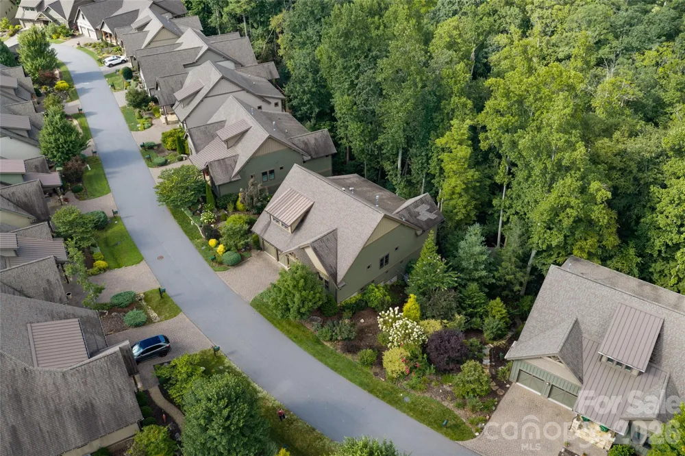 15 Stills Creek Loop Fairview, NC 28730