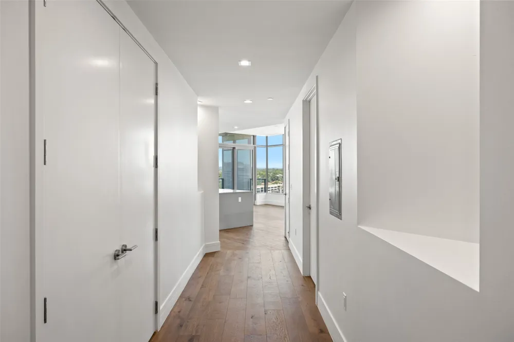 501 West Avenue #1304 Austin, TX 78701