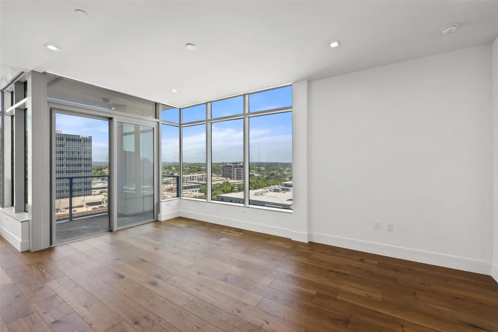 501 West Avenue #1304 Austin, TX 78701
