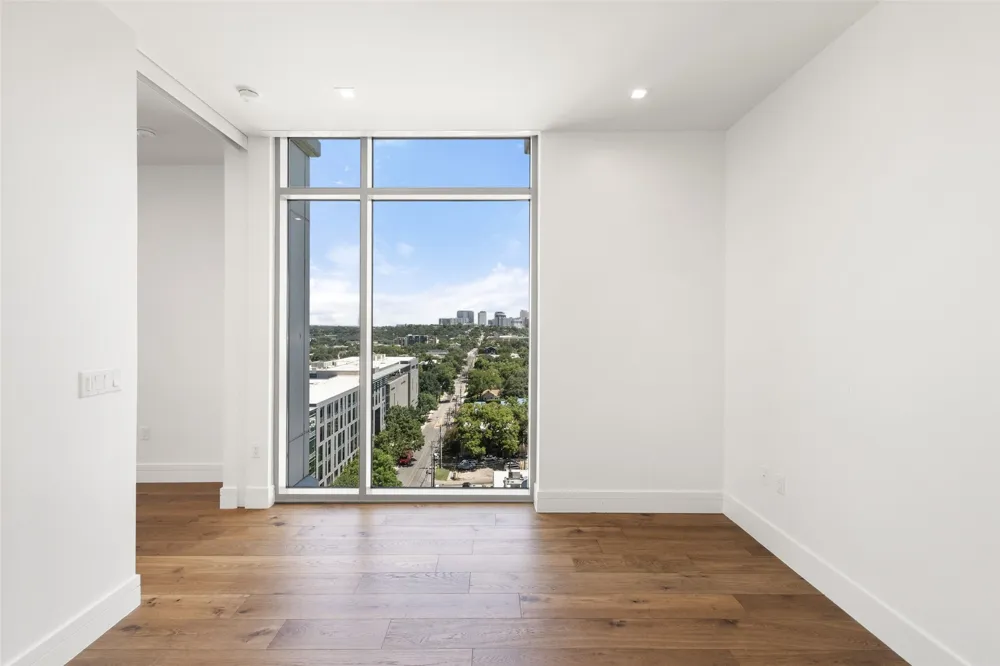 501 West Avenue #1304 Austin, TX 78701