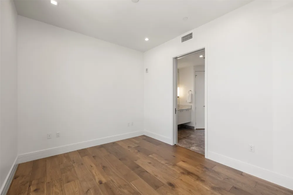 501 West Avenue #1304 Austin, TX 78701