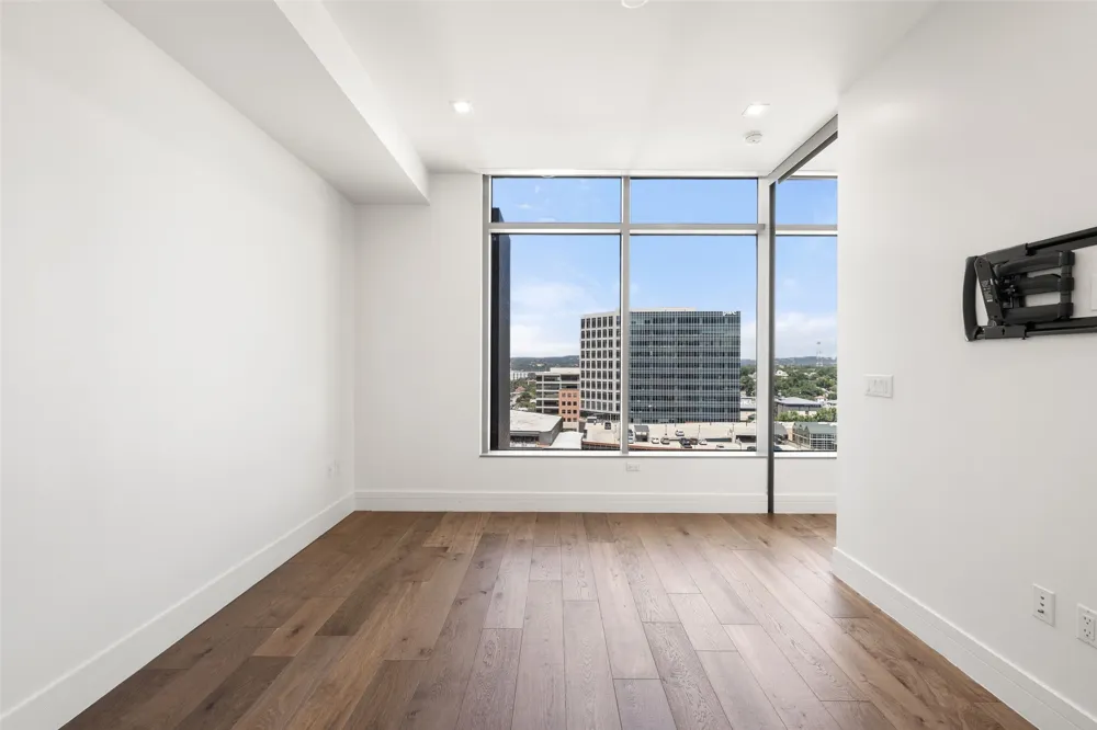 501 West Avenue #1304 Austin, TX 78701