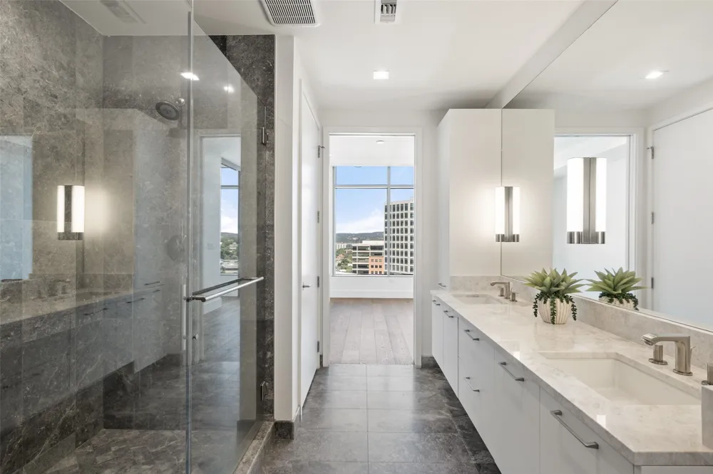 501 West Avenue #1304 Austin, TX 78701