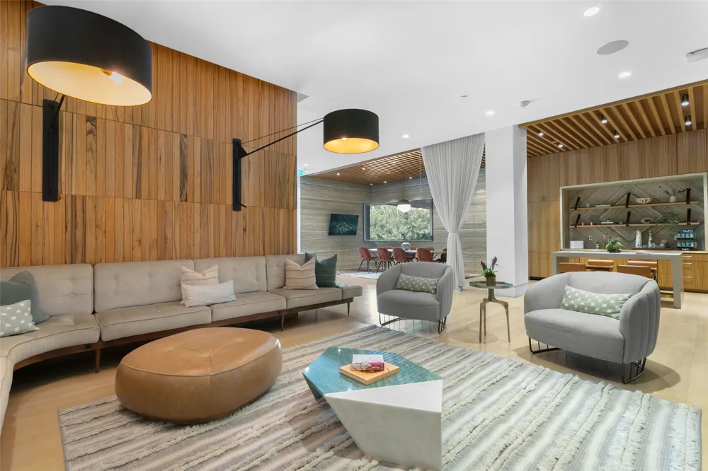 501 West Avenue #1304 Austin, TX 78701
