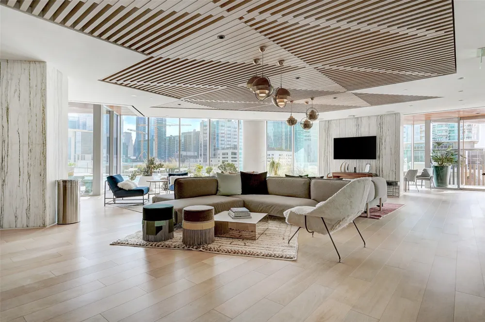 501 West Avenue #1304 Austin, TX 78701