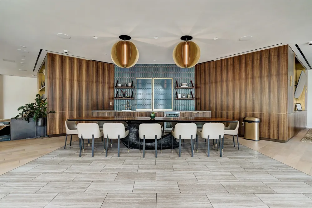 501 West Avenue #1304 Austin, TX 78701