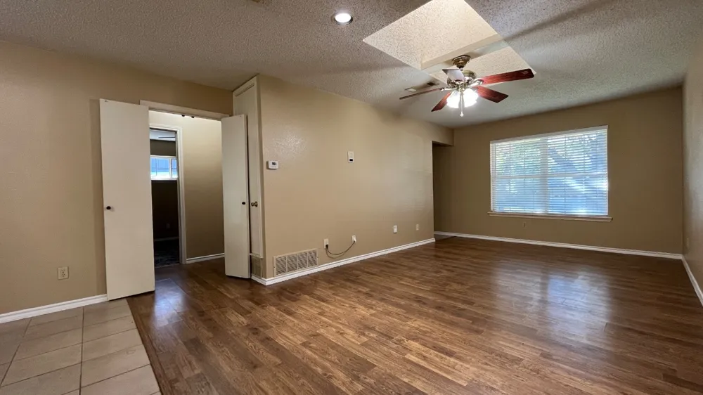 14506 Ablon Drive Farmers Branch, TX 75234