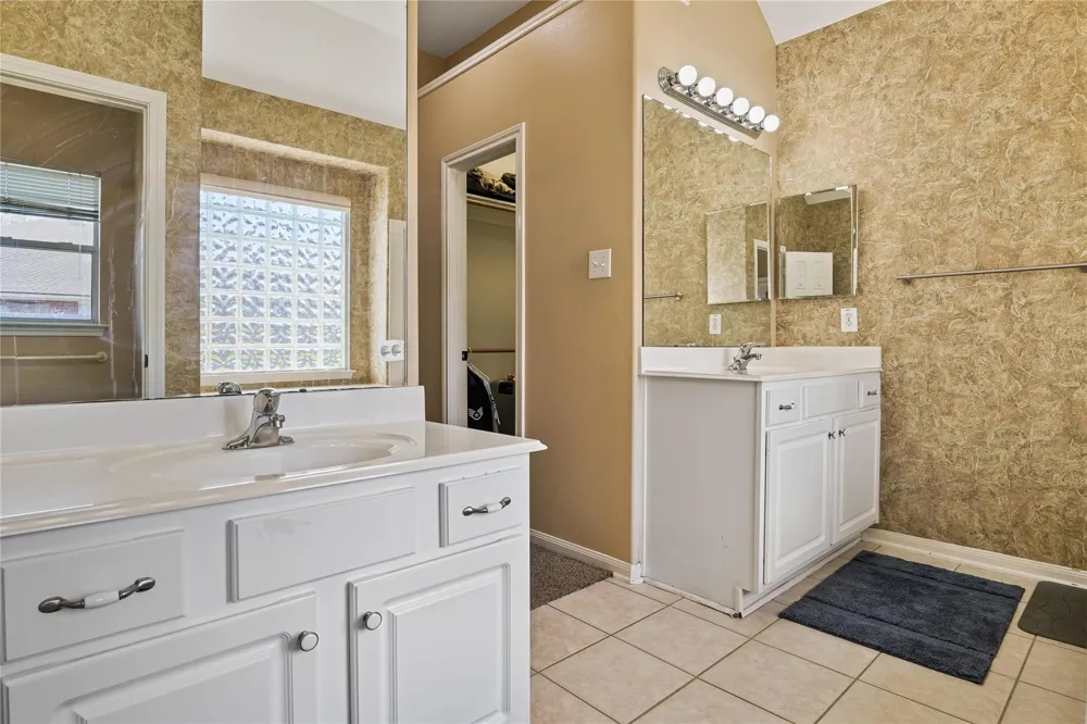 5710 Shady Hollow Court Rosharon, TX 77583