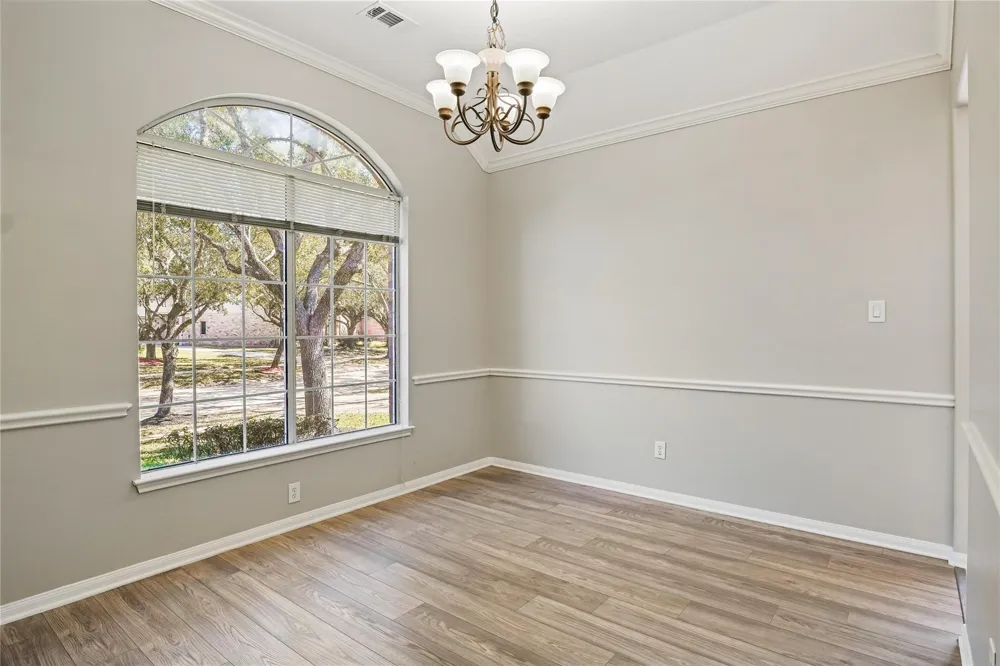 5710 Shady Hollow Court Rosharon, TX 77583