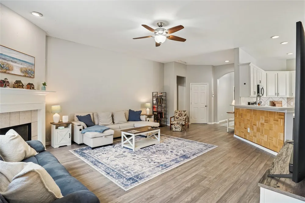 5710 Shady Hollow Court Rosharon, TX 77583