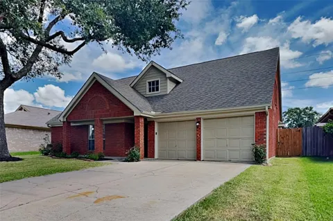 2915 Bentley Court