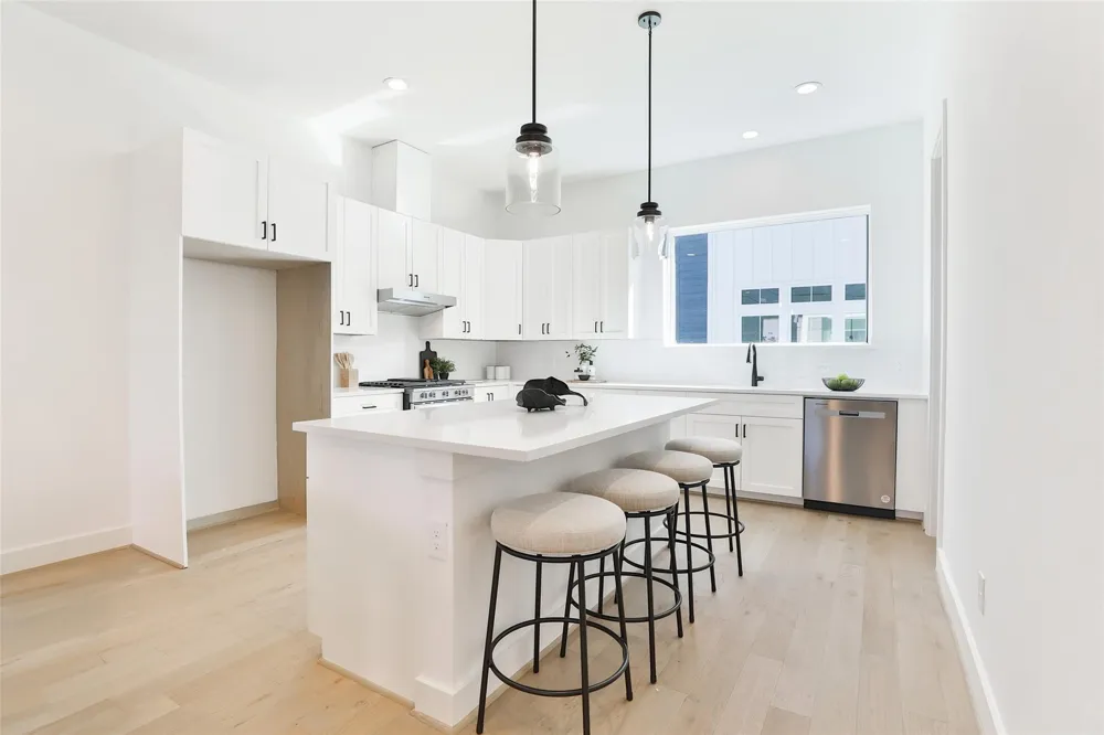 1020 W 15th 1/2 Street #A Houston, TX 77008