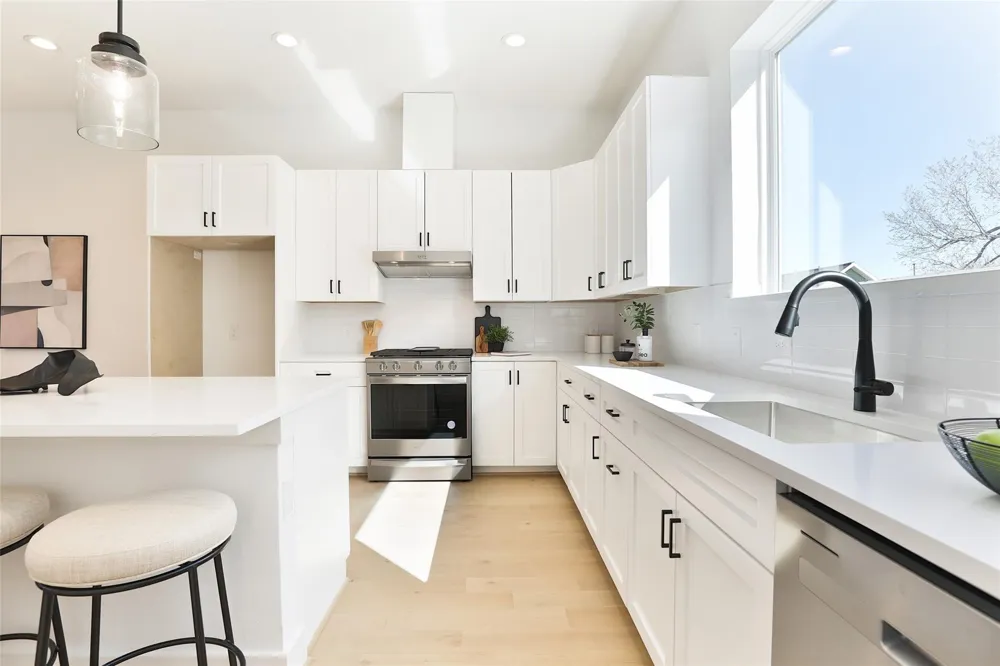 1020 W 15th 1/2 Street #A Houston, TX 77008
