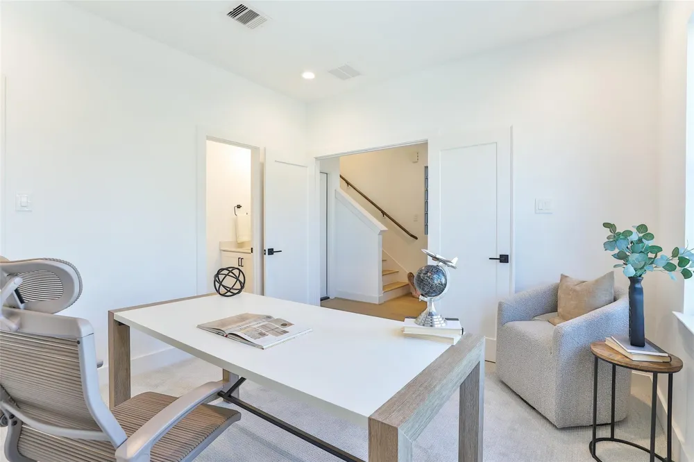 1020 W 15th 1/2 Street #A Houston, TX 77008