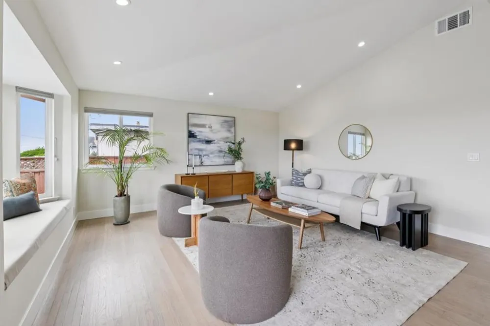 817 Railroad Avenue Half Moon Bay, CA 94019