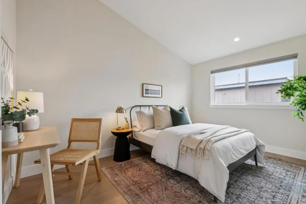 817 Railroad Avenue Half Moon Bay, CA 94019