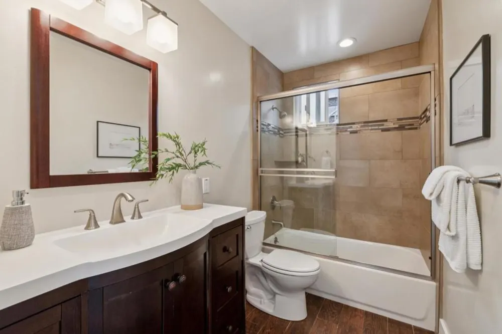 817 Railroad Avenue Half Moon Bay, CA 94019